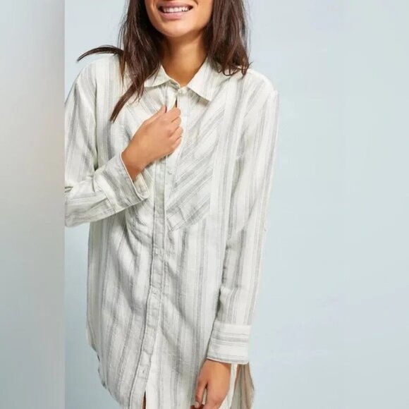Anthropologie Windrift Buttondown size M - Picture 1 of 9